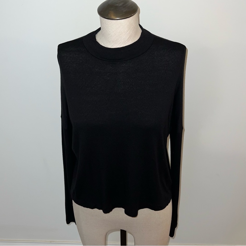 Forever 21 Contemporary Black Drop Shoulder Top XS